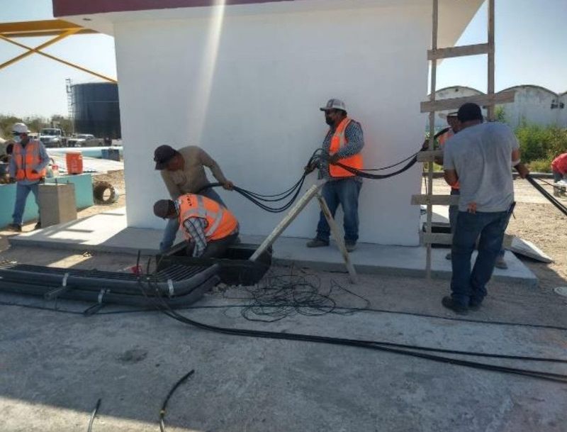 Caseta eléctrica de la estación de bombeo